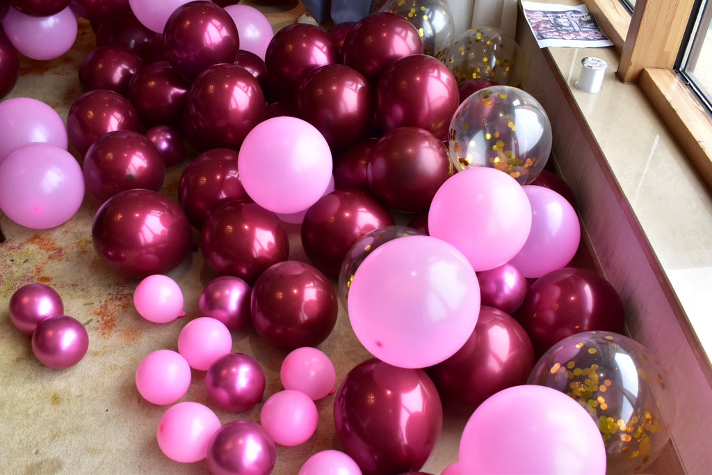 Double Layer burgundy Confetti Gold Balloon Garland Kit 137 pcs for Birthday Baby Shower Gender Reveals Anniversary Graduation Prom Bridal Party