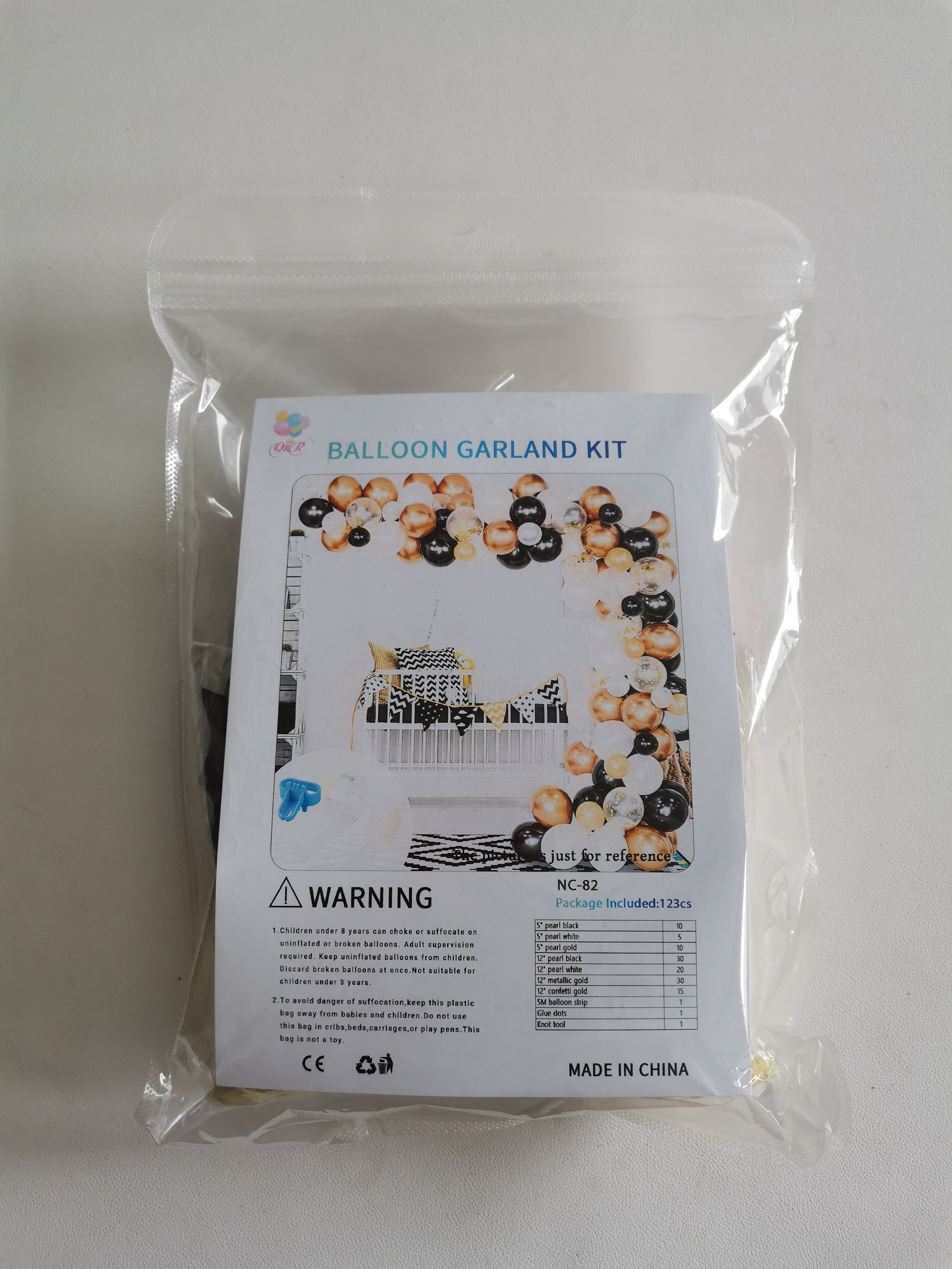 Pear Black and White Metallic Gold Balloon Arch Gold 123 pcs for party decorations and themed party decor.