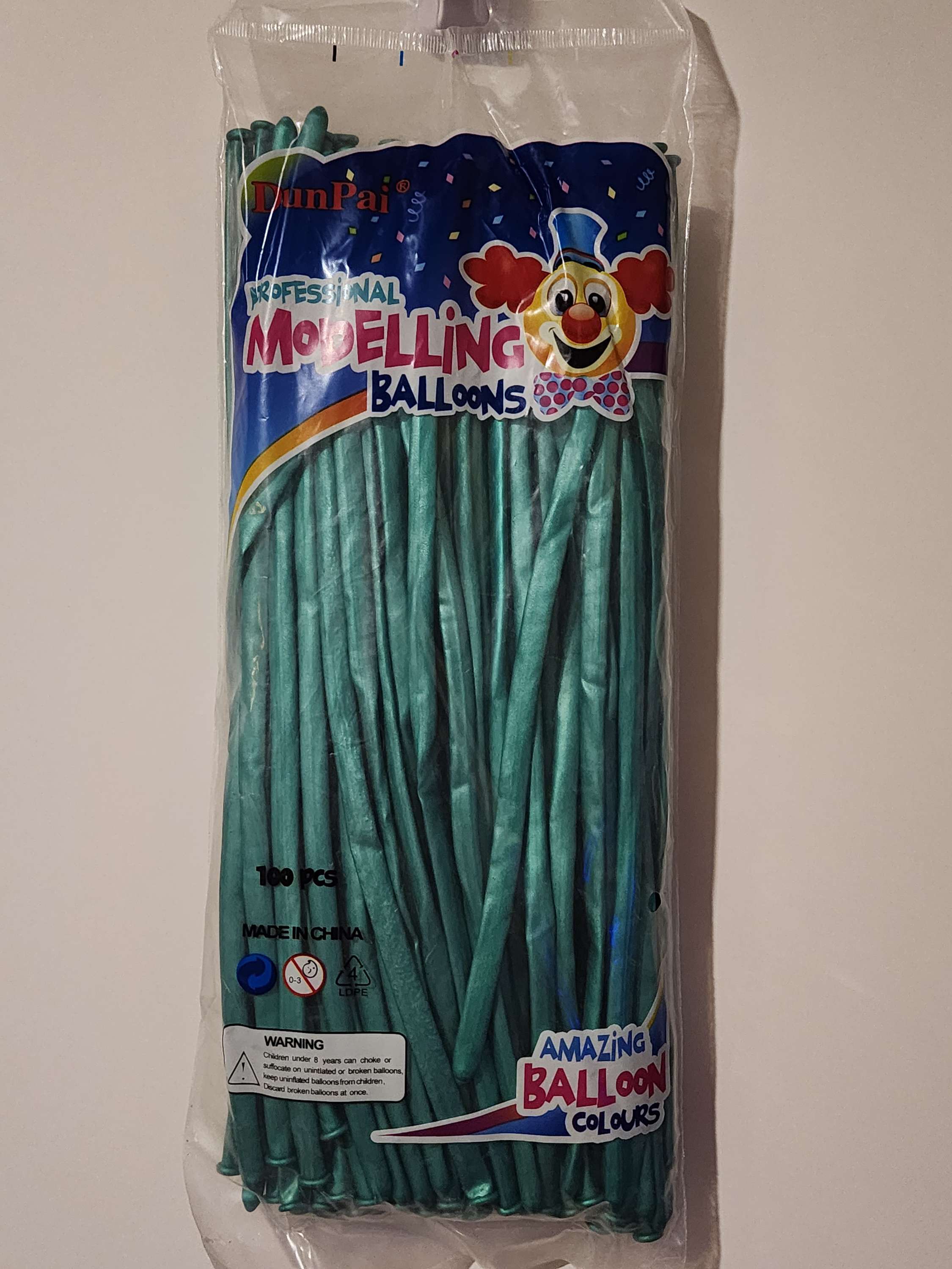 Metallic Long Balloon in Green 100ct for parties Main image