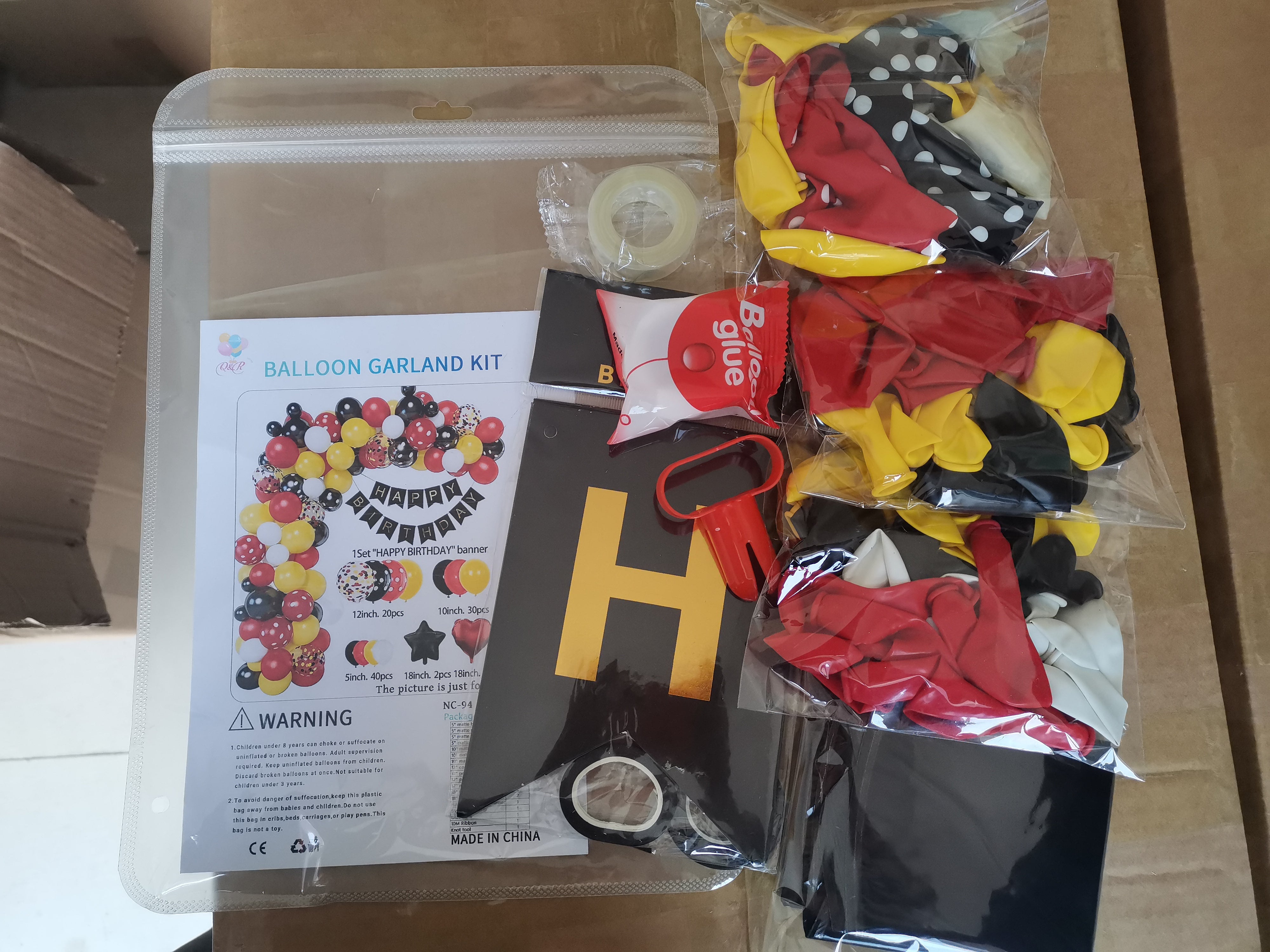 Mickey Mouse themed balloon garland arch kit 99 pcs Secondary image