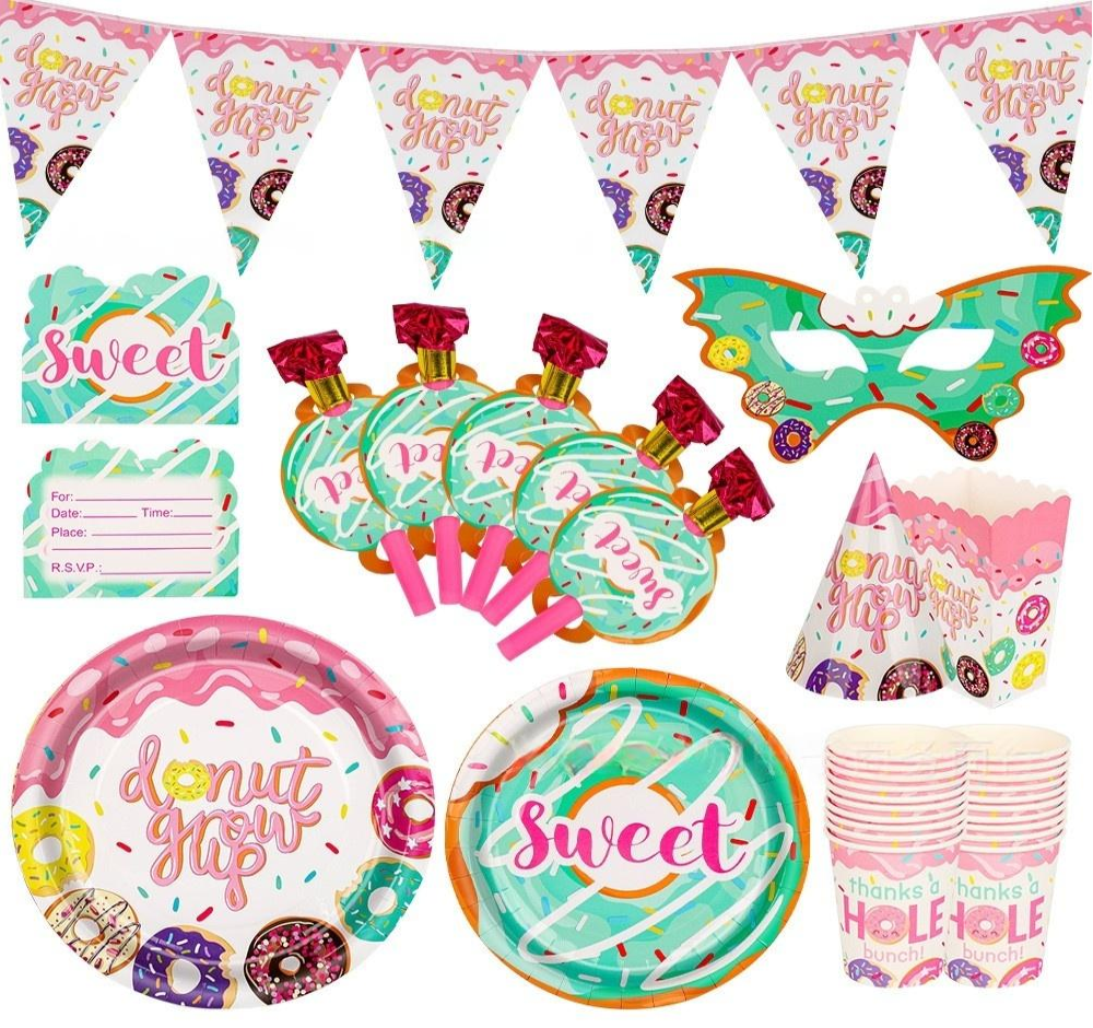 Doughnuts tableware Kits 141pcs Main image